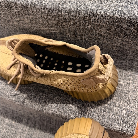 adidas gazelle silver green womens FX9033 adidas Yeezy Boost 350 V2 Earth [USED]